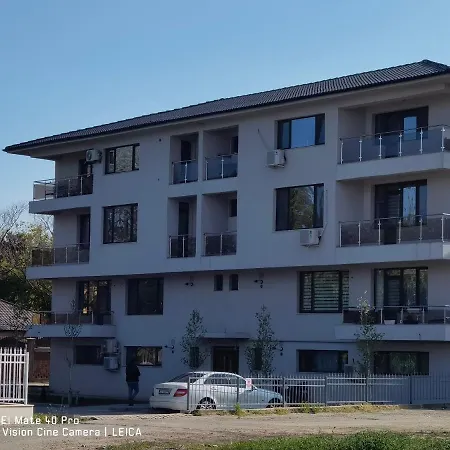 Garsoniera De La Mare Мангалия