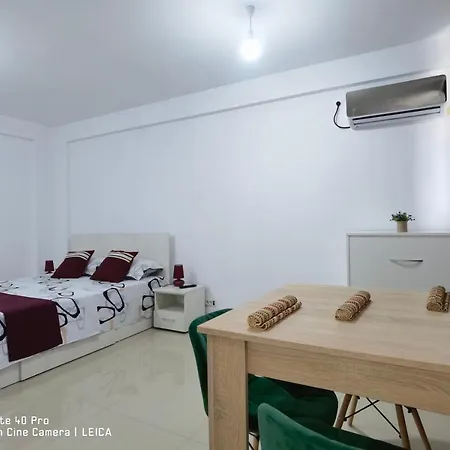 Apartament Garsoniera De La Mare *